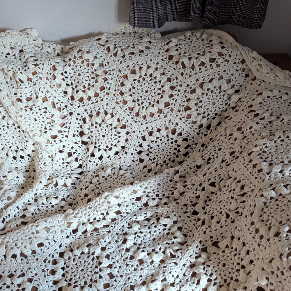 Elegant Cream Crochet Blanket